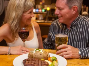 The Queen's Bar & Grill