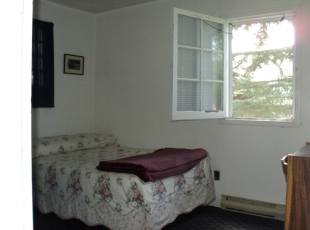 Rosewood Cottage #1 Bedroom1