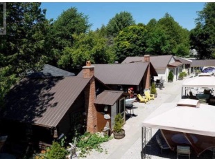 Beachside Cabins