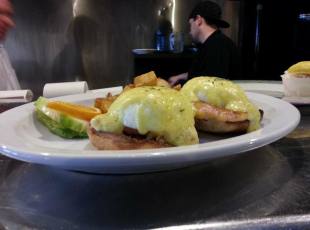 Eggs Benedict