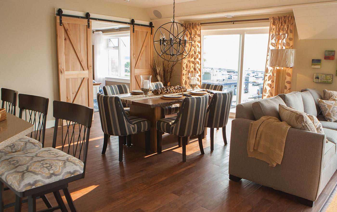 Dining Room towards Master