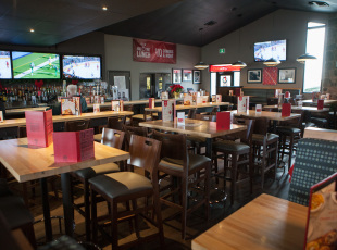 Boston Pizza Port Elgin