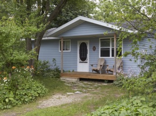 Bruce - nearly new 3 bedroom cottage
