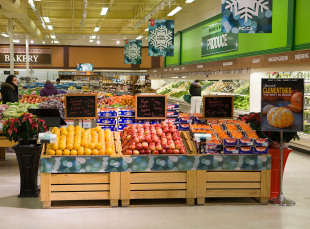 Vanderwerf's Your Independent Grocer